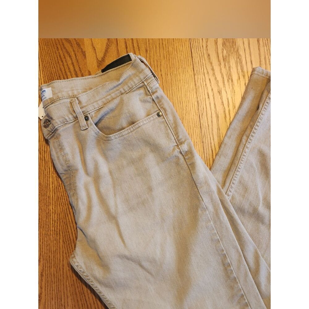 W11 Denizen from Levi's 285 Relaxed Tan Relaxed Casual Tan Denim Pants